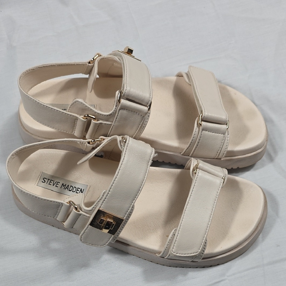Steve Madden Cream Strappy Buckle Sandals